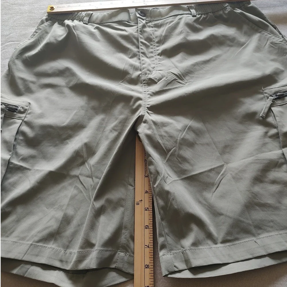 Calvin Klein Performance Men Cargo Shorts Sage Green Size 40 Elastic Waist 8.5in - Picture 4 of 4